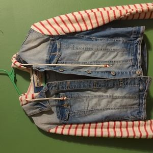 Jean jacket/fabric sleeves